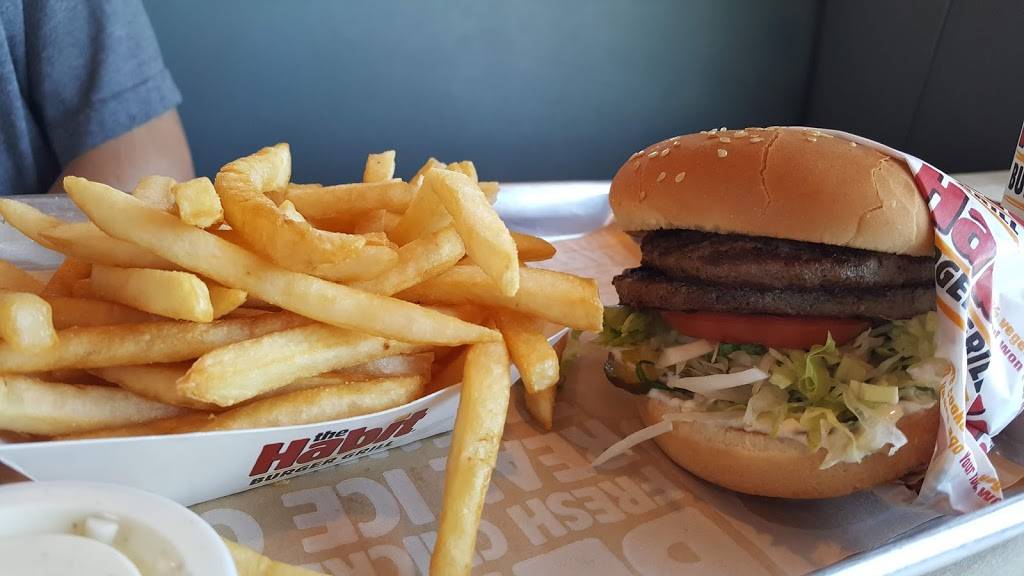The Habit Burger Grill | restaurant | 985 E Betteravia Rd, Santa Maria, CA 93454, USA | 8056238542 OR +1 805-623-8542