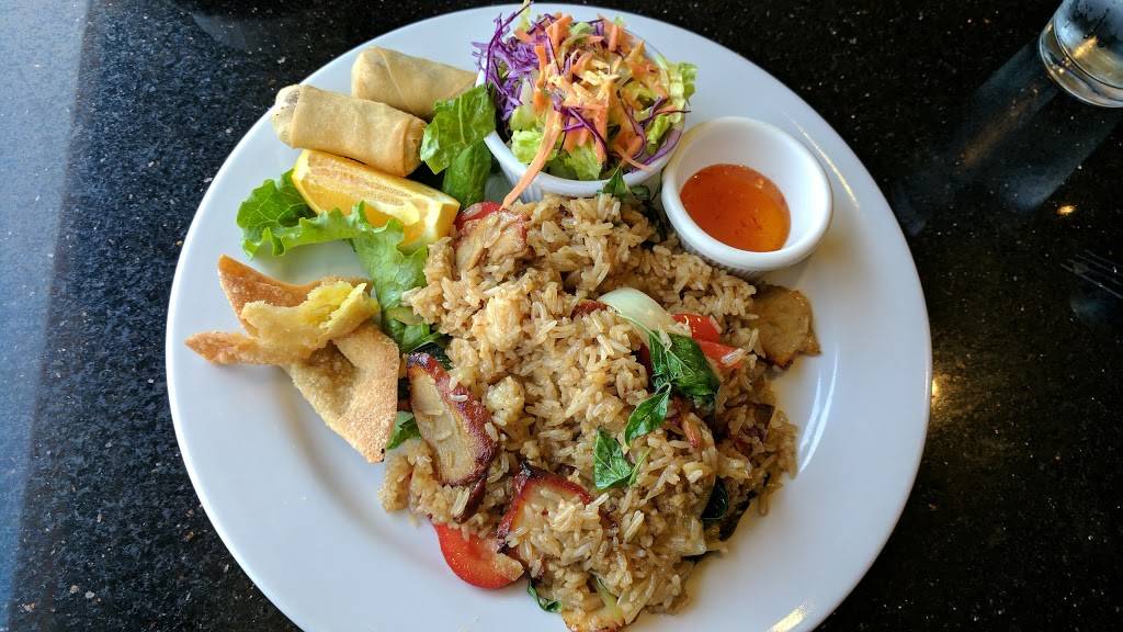 Issara Thai | restaurant | 2558 Laning Rd, San Diego, CA 92106, USA | 6199558500 OR +1 619-955-8500
