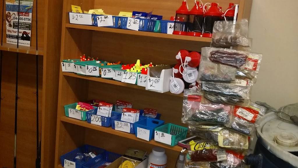 Churchs Chicken | restaurant | 2915 Lower Wetumpka Rd, Montgomery, AL 36110, USA | 3342651563 OR +1 334-265-1563