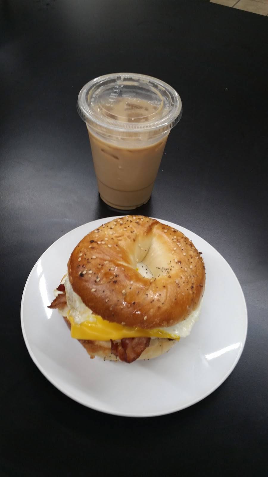 MIDLAND DELI & GRILL | restaurant | 369 E Midland Ave, Paramus, NJ 07652, USA | 2014837131 OR +1 201-483-7131