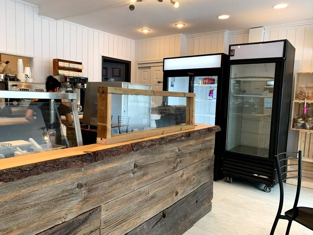 Cafe Naturalis | restaurant | 2198 Queen St E, Toronto, ON M4E 1E7, Canada | 4165515255 OR +1 416-551-5255