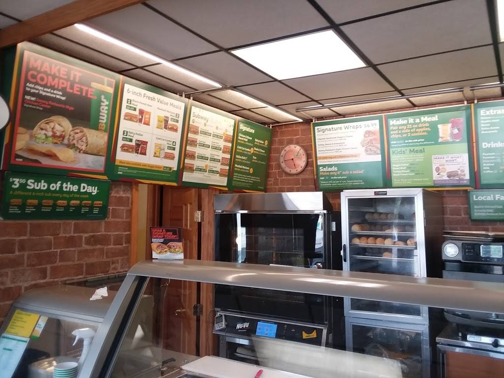 Subway | restaurant | 9605 N Greenville Rd, Lakeview, MI 48850, USA | 9893525514 OR +1 989-352-5514