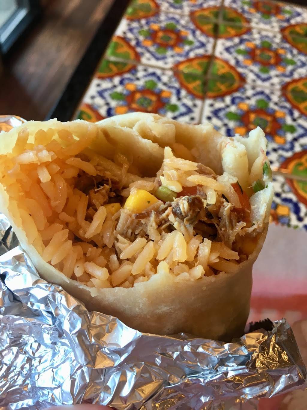 Amelias Taqueria | restaurant | 1936 Beacon St, Boston, MA 02135, USA | 6175056232 OR +1 617-505-6232