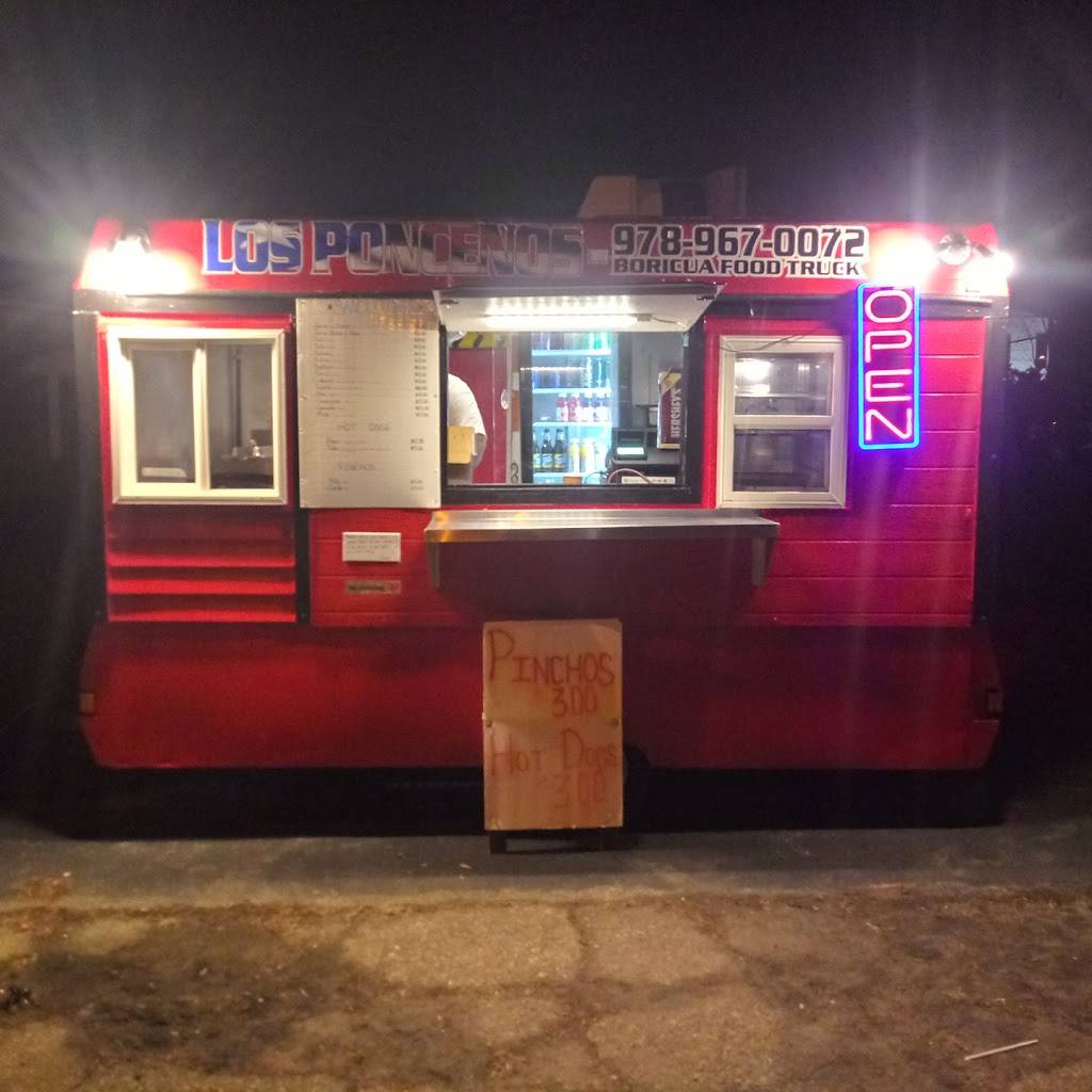 Los Poncenos | restaurant | Amesbury St, Lawrence, MA 01840, USA | 9789670072 OR +1 978-967-0072