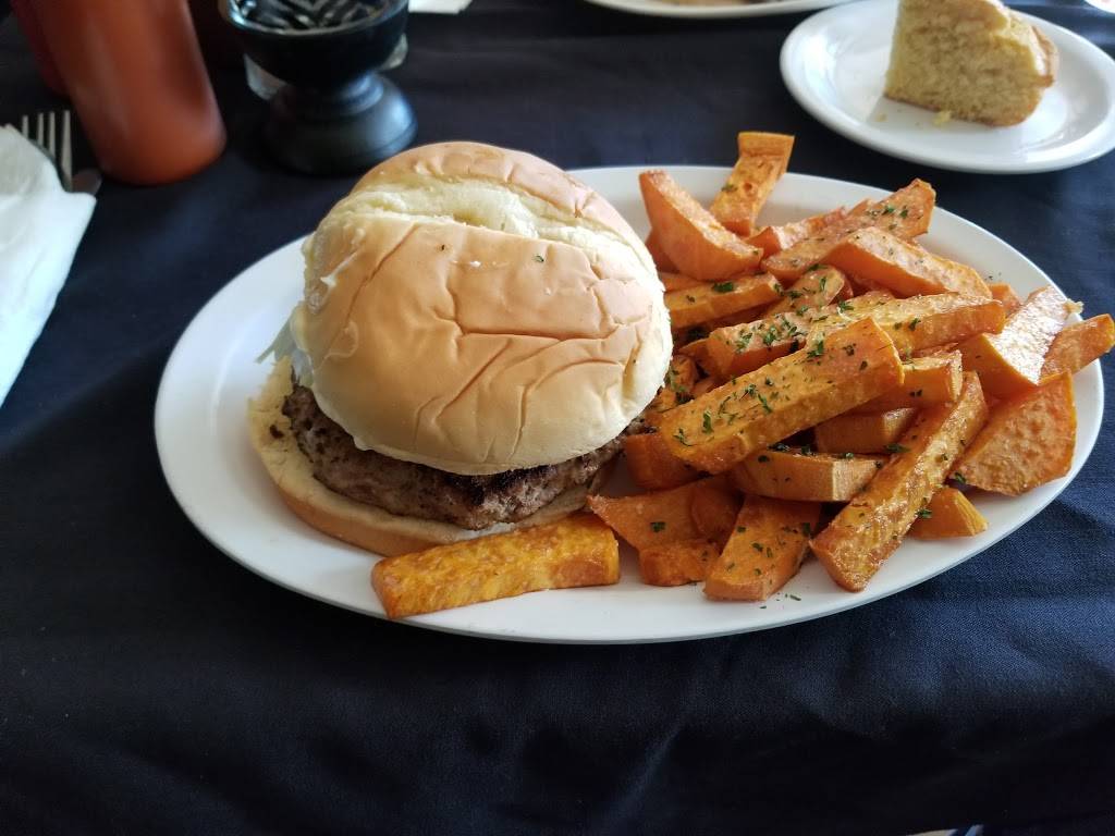 The New Look Restaurant and Bar | restaurant | 2544 E 83rd St, Chicago, IL 60617, USA | 7733592317 OR +1 773-359-2317