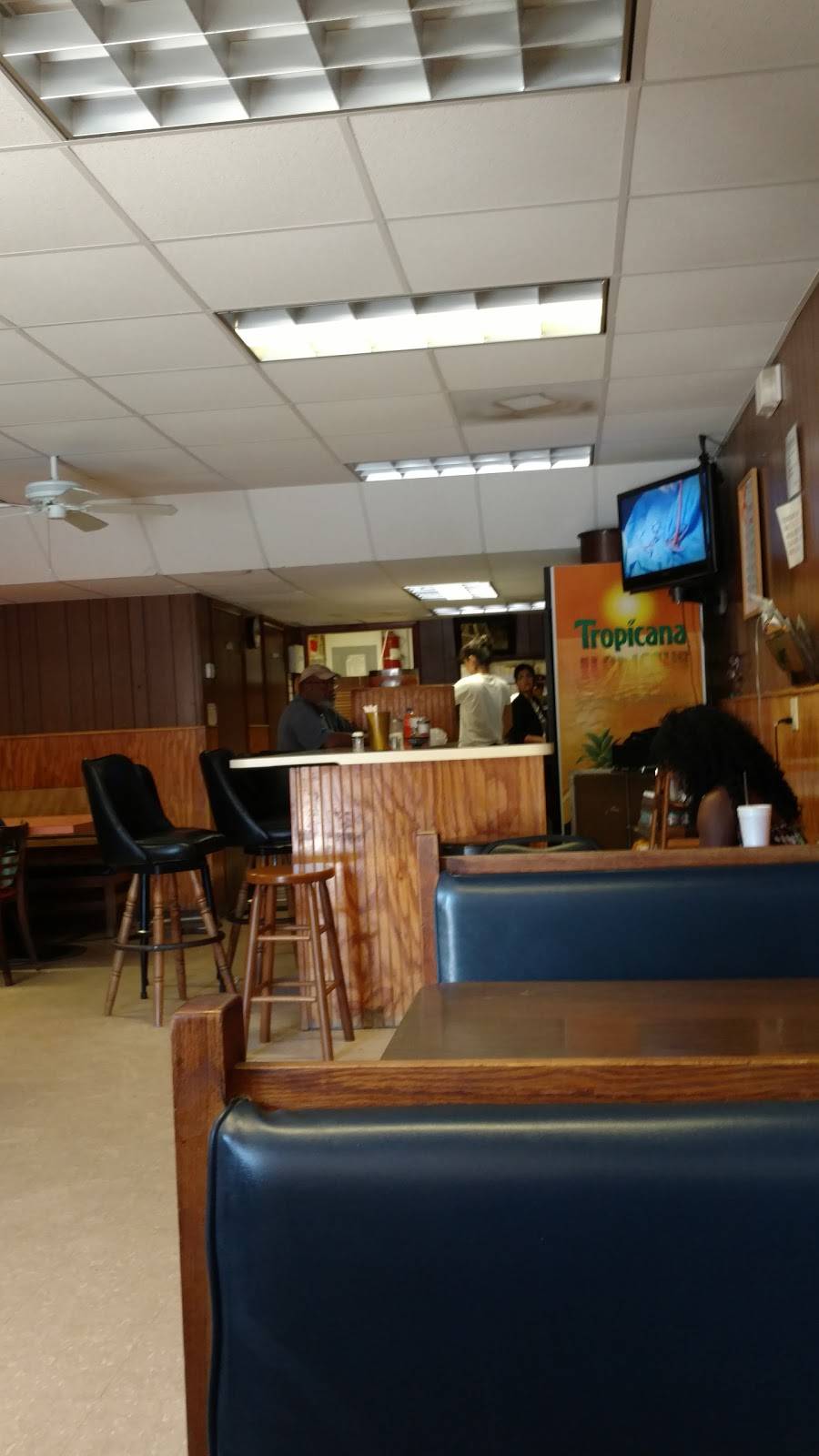 H & M Restaurant | restaurant | 2016 S French Ave, Sanford, FL 32771, USA | 4073220520 OR +1 407-322-0520