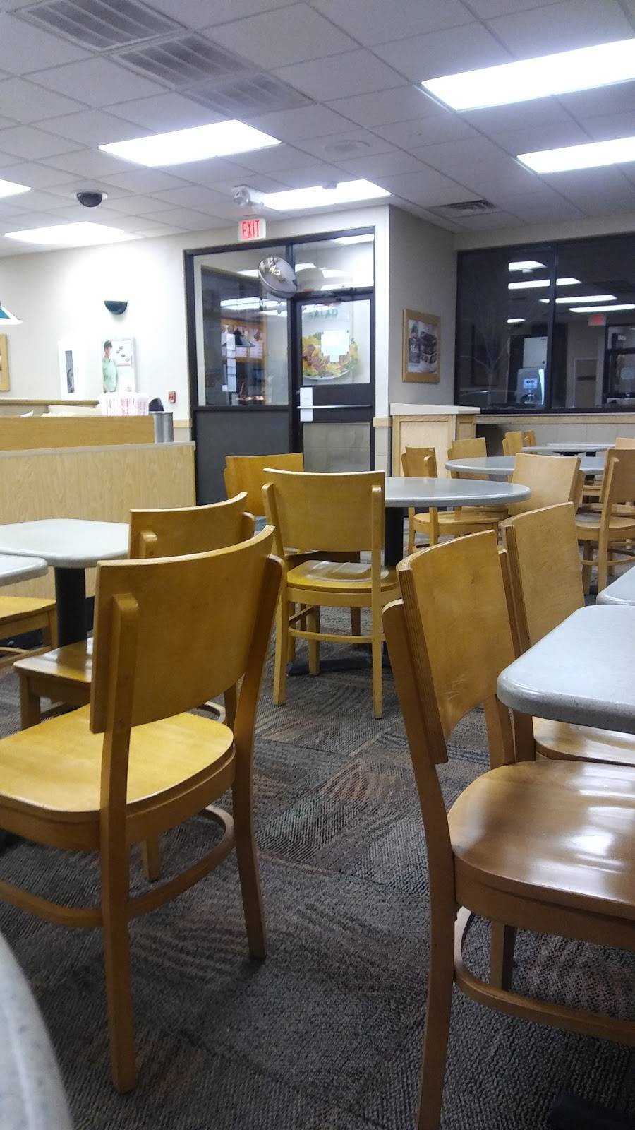 Wendys | restaurant | 91 Lafayette St, Salem, MA 01970, USA | 9787459545 OR +1 978-745-9545