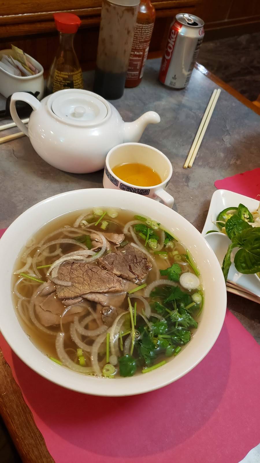 Pot-O-Pho | restaurant | 2254 Valley Ave, Winchester, VA 22601, USA | 5406675495 OR +1 540-667-5495