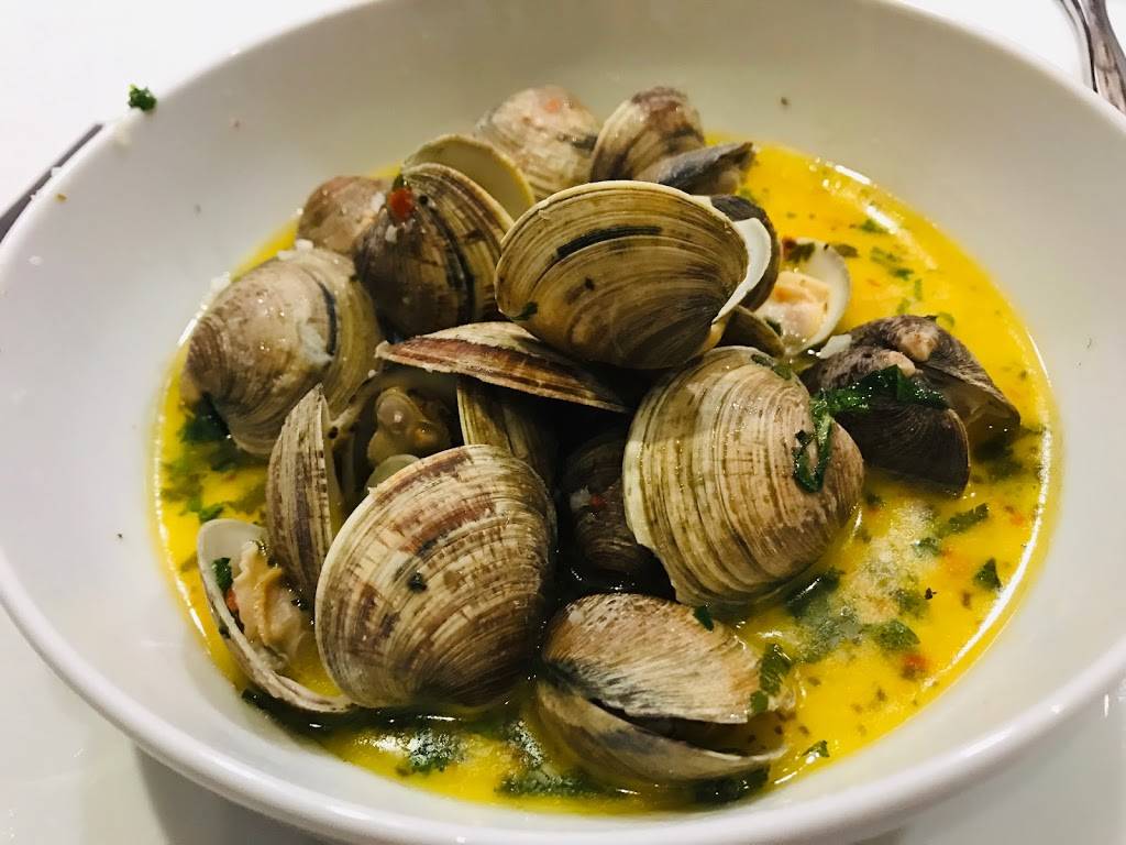 Briggs Oyster Company | restaurant | 9090 Alta Dr, Las Vegas, NV 89145, USA | 7026367111 OR +1 702-636-7111