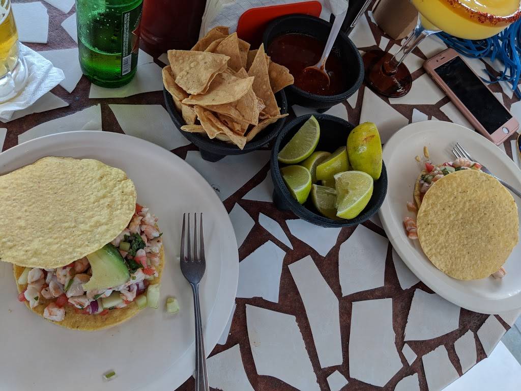 Restaurant Mariscos El Torito | restaurant | Blvd. Benito Juárez 318, Centro Playas, 22710 Rosarito, B.C., Mexico | 016616122662 OR +52 661 612 2662