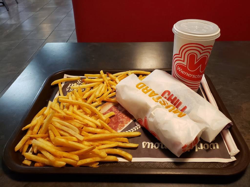 Wienerschnitzel | restaurant | 1200 N Yarbrough Dr, El Paso, TX 79925, USA | 9155926290 OR +1 915-592-6290