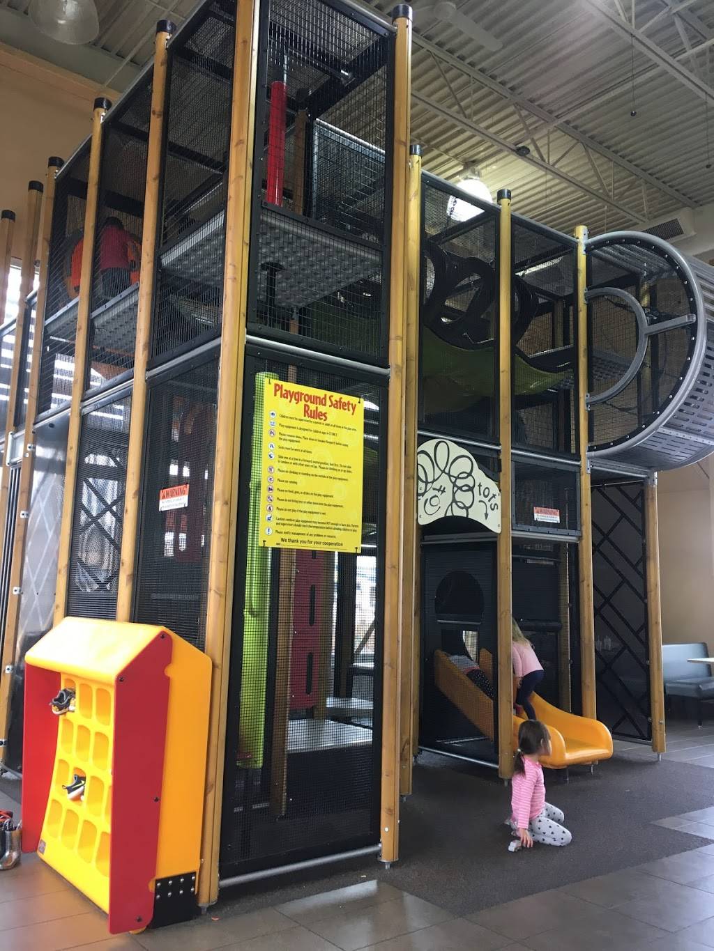 McDonalds | cafe | 2440 8th Ave, Greeley, CO 80631, USA | 9703526786 OR +1 970-352-6786