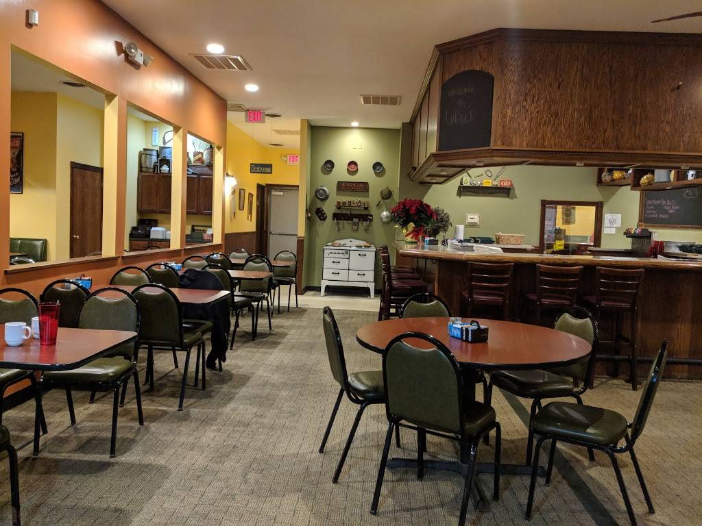 LoDees Family Restaurant | restaurant | 27 S Coldwater Rd, Lake Isabella, MI 48893, USA | 9894411047 OR +1 989-441-1047