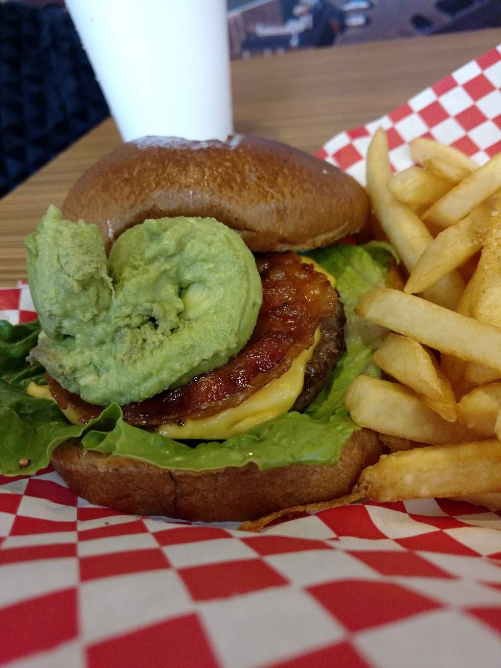 Long Wongs | restaurant | 3035, 1617 N Granite Reef Rd, Scottsdale, AZ 85257, USA | 4808744007 OR +1 480-874-4007