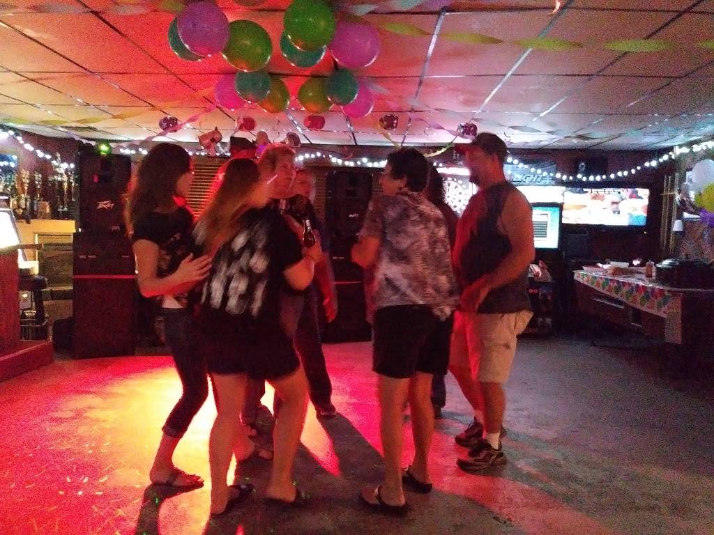 Cindys Bar and Grill | restaurant | 7958 WI-64, Medford, WI 54451, USA | 7157484474 OR +1 715-748-4474