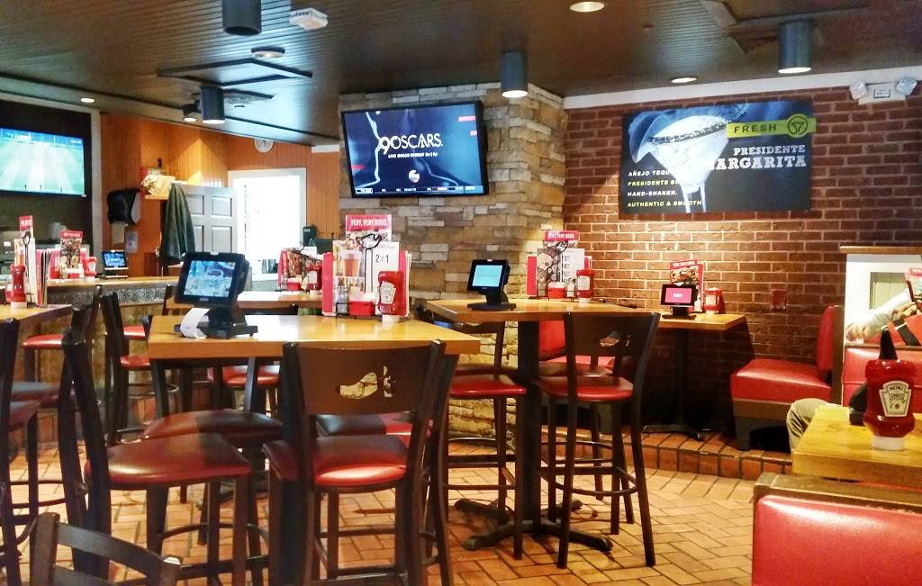 Chilis Grill & Bar | meal takeaway | 502 Baltimore Pike, Bel Air, MD 21014, USA | 4106382992 OR +1 410-638-2992