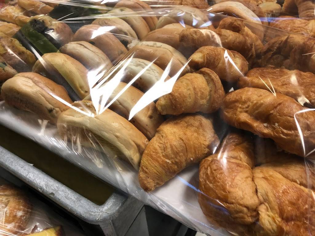 Romas Place Cafe | restaurant | 12802 Tampa Oaks Blvd suit 121, Temple Terrace, FL 33637, USA | 8136969844 OR +1 813-696-9844