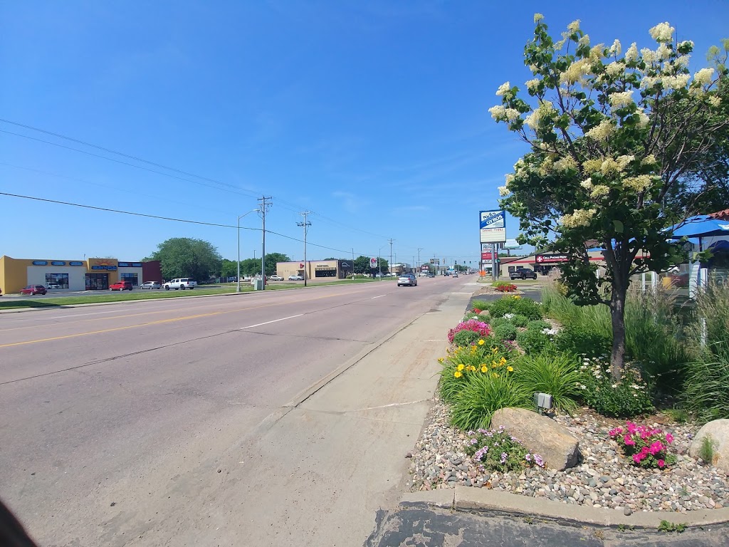 Nicks Gyros | restaurant | 1512 W 41st St, Sioux Falls, SD 57105, USA | 6053351588 OR +1 605-335-1588