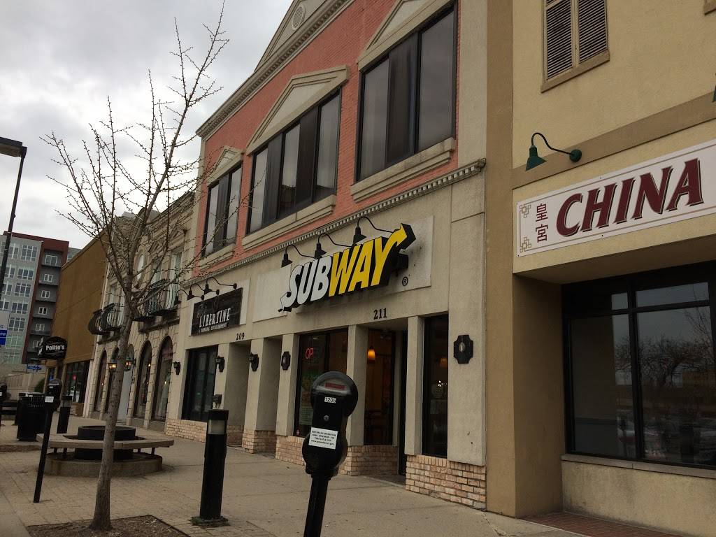 Subway | restaurant | 211 N Washington St, Green Bay, WI 54301, USA | 9204324355 OR +1 920-432-4355