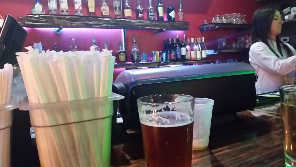 Whale Tale | restaurant | 2211 N Clybourn Ave, Chicago, IL 60614, USA | 7735282211 OR +1 773-528-2211