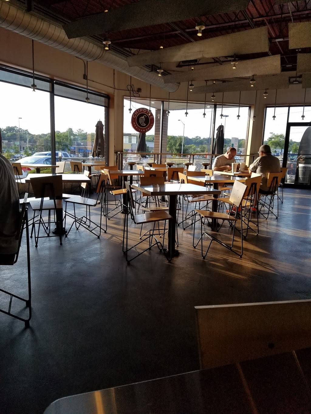 Chipotle Mexican Grill | restaurant | 6879 W 91st St, Overland Park, KS 66212, USA | 9136520888 OR +1 913-652-0888