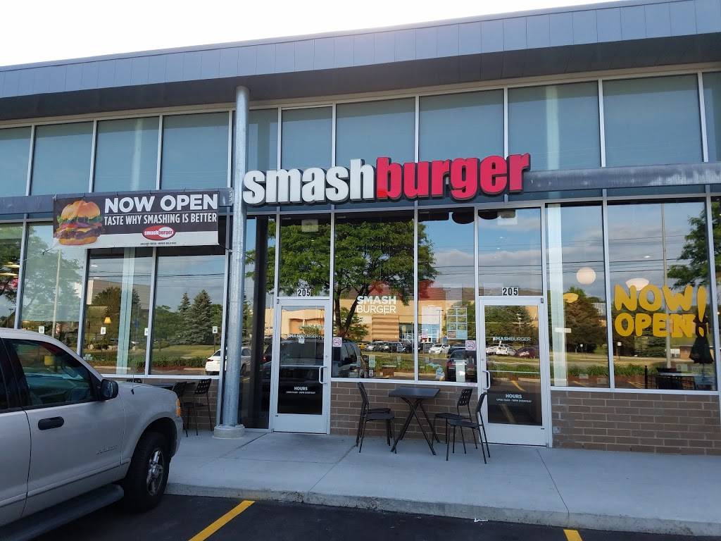 Smashburger | restaurant | 205 S Livernois Rd, Rochester Hills, MI 48307, USA | 2489231915 OR +1 248-923-1915