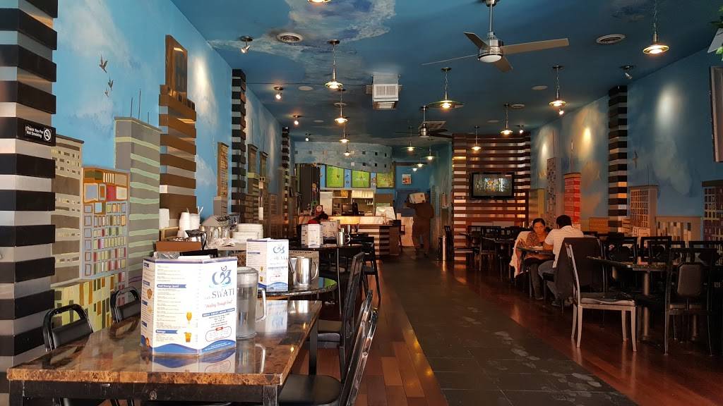 Uru-Swati | restaurant | 2629 W Devon Ave, Chicago, IL 60659, USA | 7733811010 OR +1 773-381-1010