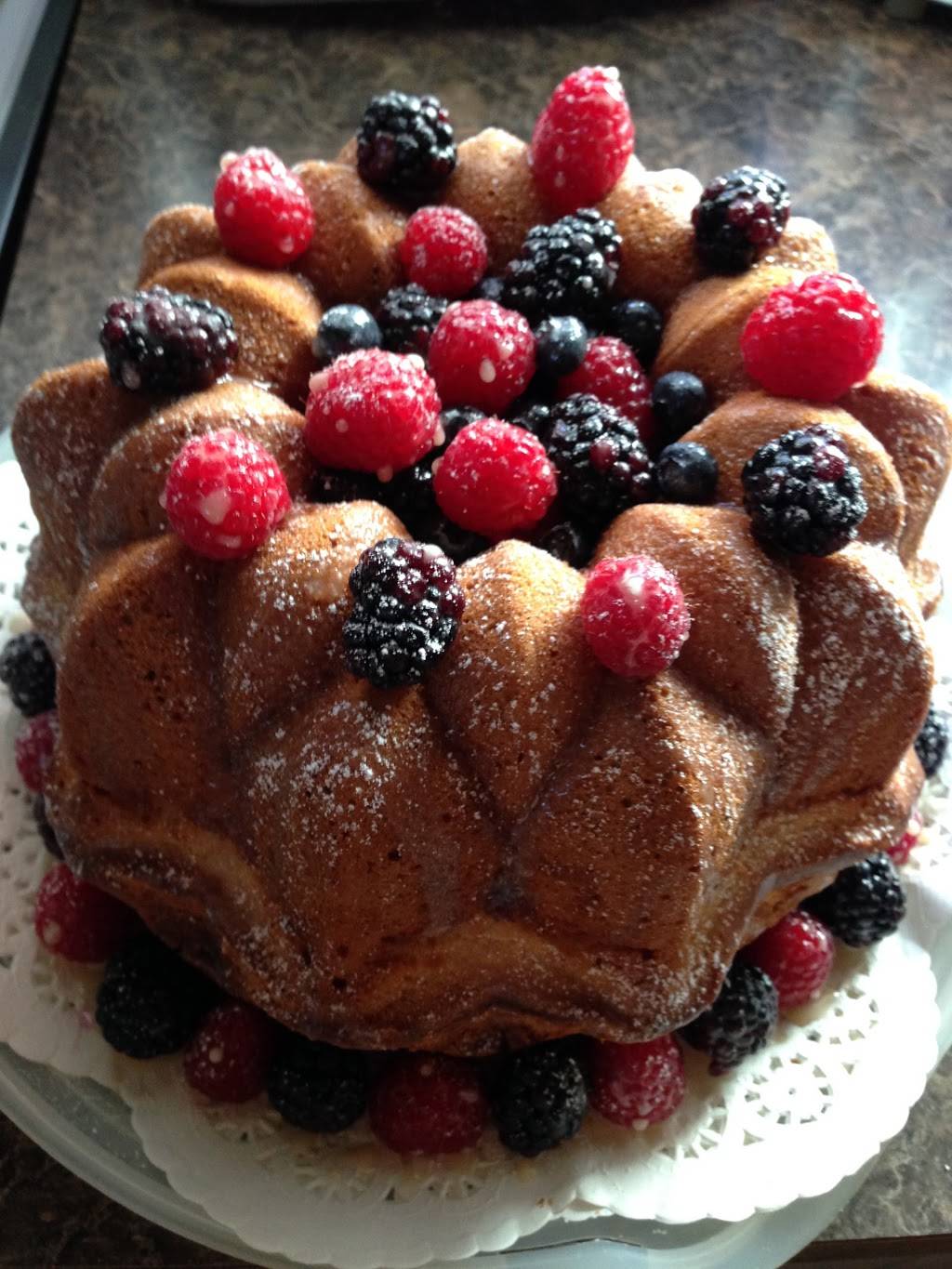 Lantillaise Caterers and Restaurant | restaurant | 20 New Hyde Park Rd, Franklin Square, NY 11010, USA | 5162165444 OR +1 516-216-5444