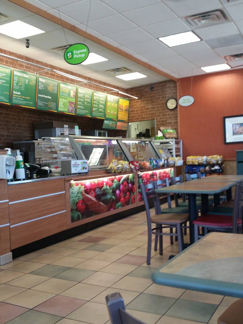 Subway Restaurants | restaurant | 80 Amherst Blvd Suite 100 Cedar River, Valley Plaza, Nashua, IA 50658, USA | 6414354432 OR +1 641-435-4432