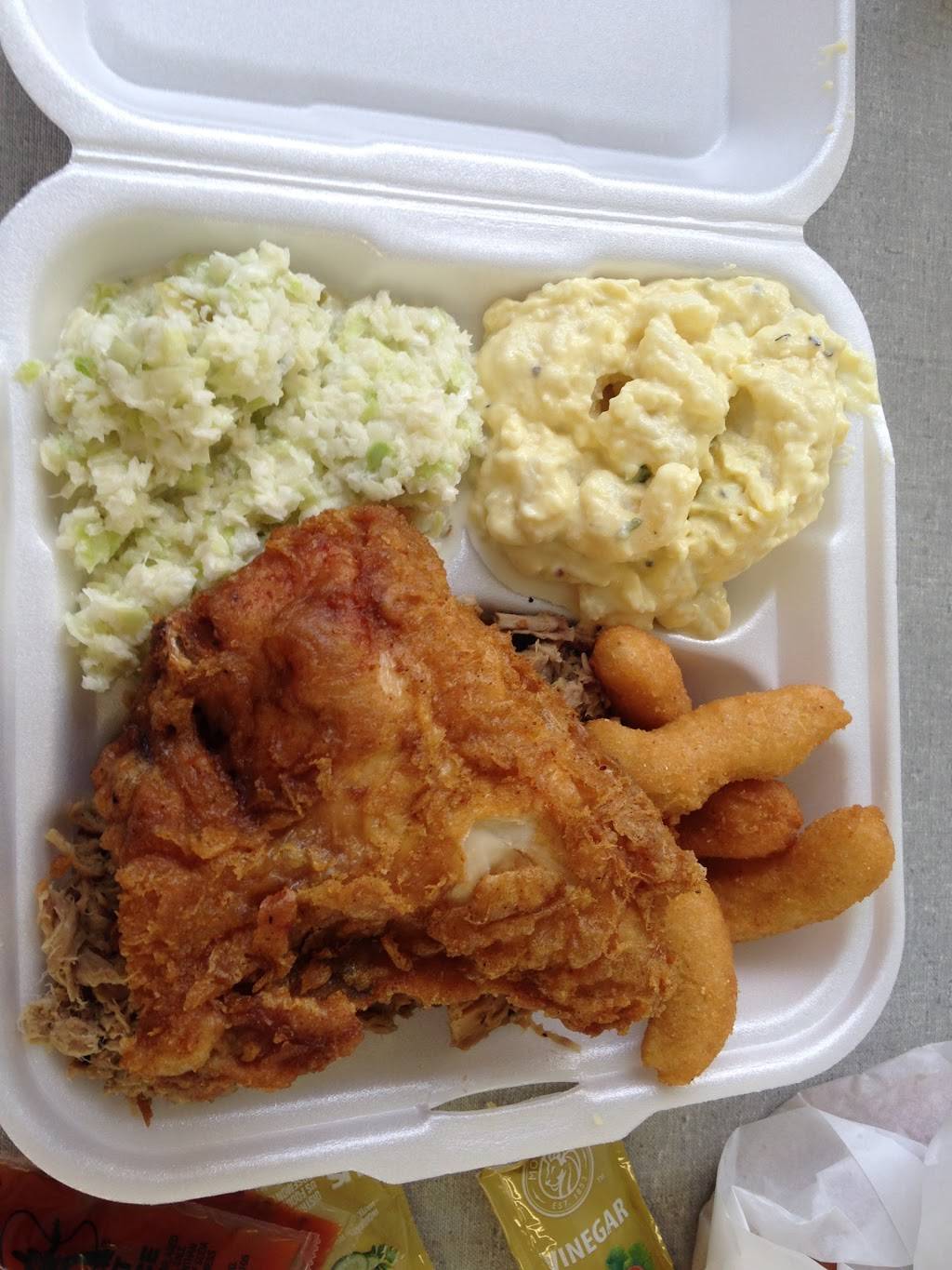 Southern Style Barbecue | restaurant | 338 Martin Luther King Jr Blvd, Clinton, NC 28328, USA | 9105926212 OR +1 910-592-6212