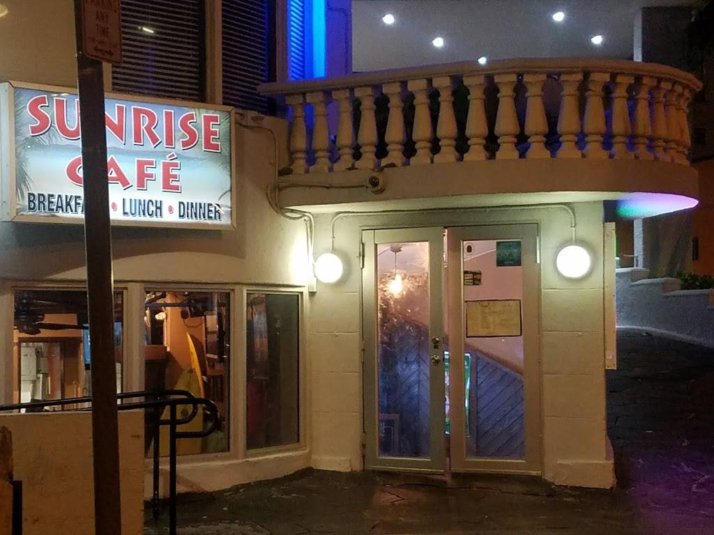 Beaches Bar And Grill | restaurant | 4299 Collins Ave, Miami Beach, FL 33140, USA | 3056721910 OR +1 305-672-1910