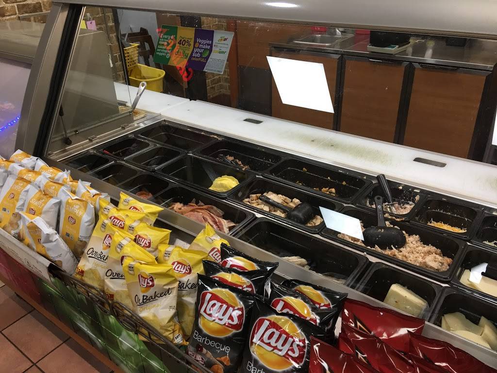 Subway | restaurant | 9155 HWY 321 N, Lenoir City, TN 37771, USA | 8659883198 OR +1 865-988-3198