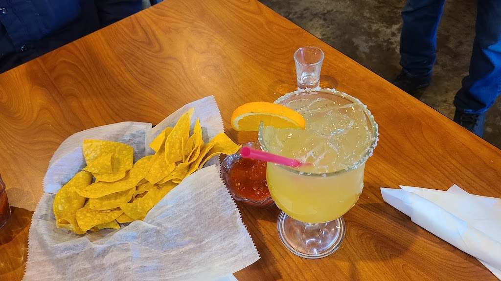 La Nueva Tequilas | restaurant | 6473 LA-44 #123, Gonzales, LA 70737, USA | 2252453200 OR +1 225-245-3200