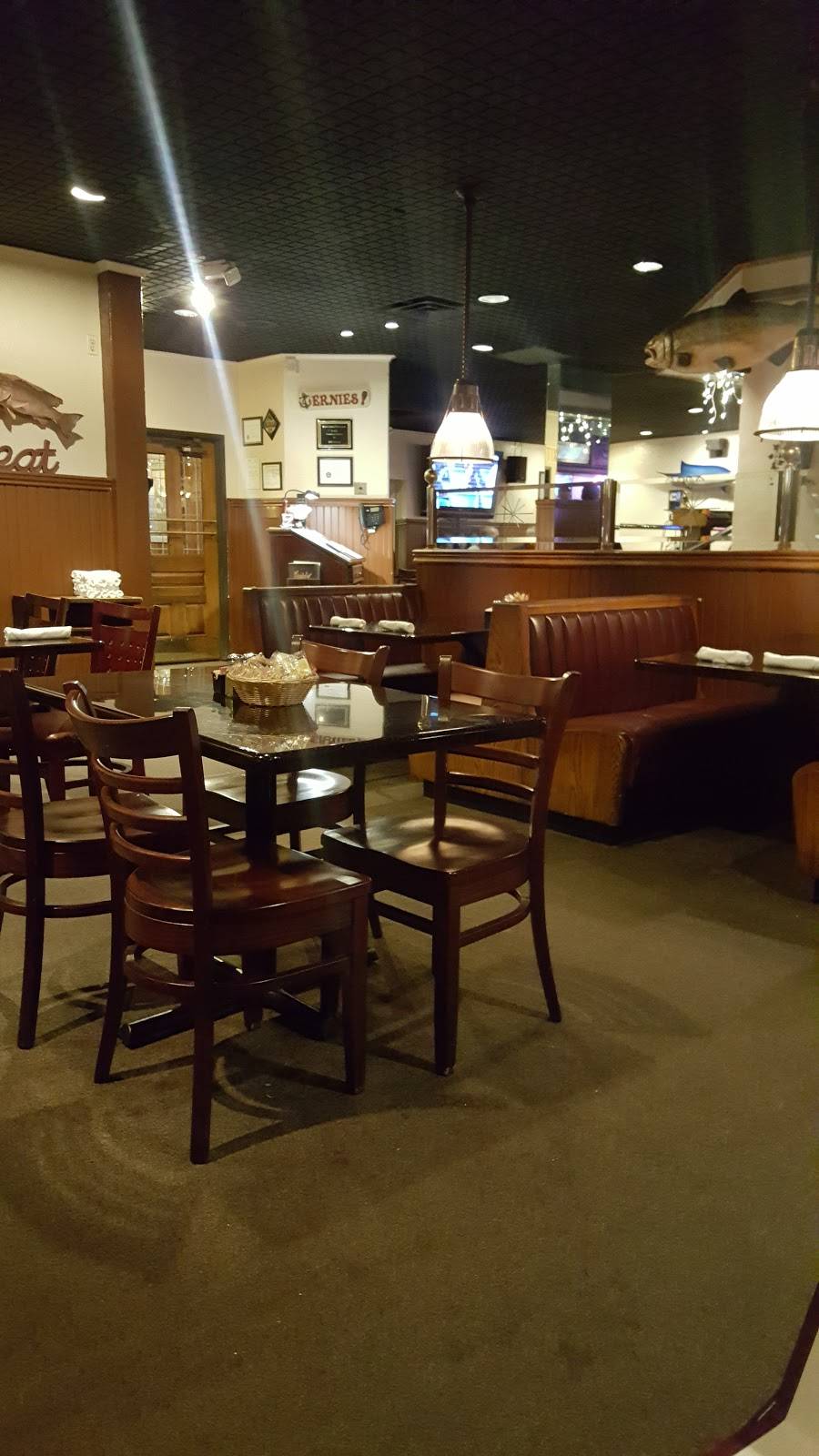 Ernies Seafood Restaurant | restaurant | 8206 Bedford Euless Rd, North Richland Hills, TX 76180, USA | 8174985511 OR +1 817-498-5511