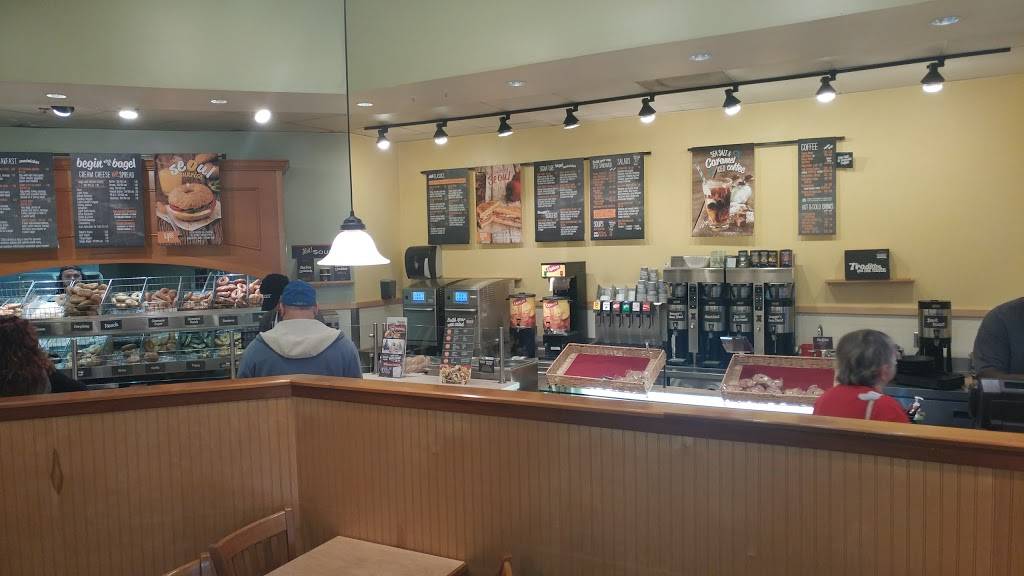 Brueggers Bagels | bakery | 760 W Williams St, Apex, NC 27502, USA | 9193677720 OR +1 919-367-7720