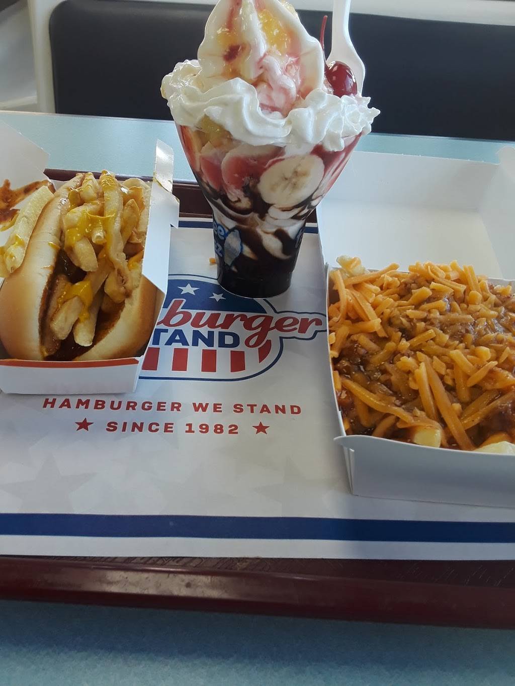 Hamburger Stand/Wienerschnitzel | restaurant | 4105 E Main St, Stockton, CA 95215, USA | 2094639787 OR +1 209-463-9787