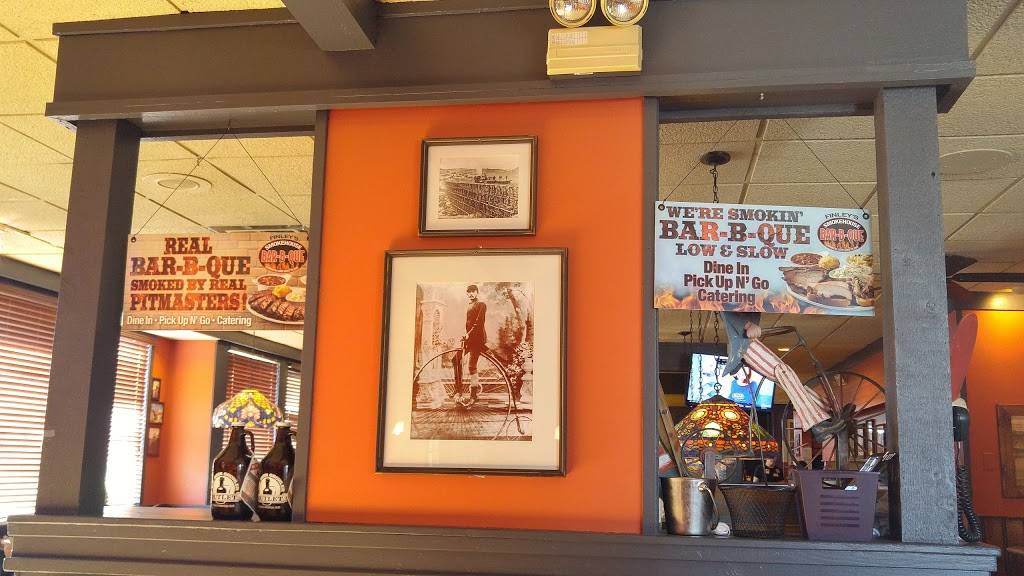 Finleys Grill & Smokehouse | restaurant | 5160 W Main St, Kalamazoo, MI 49009, USA | 2693424360 OR +1 269-342-4360