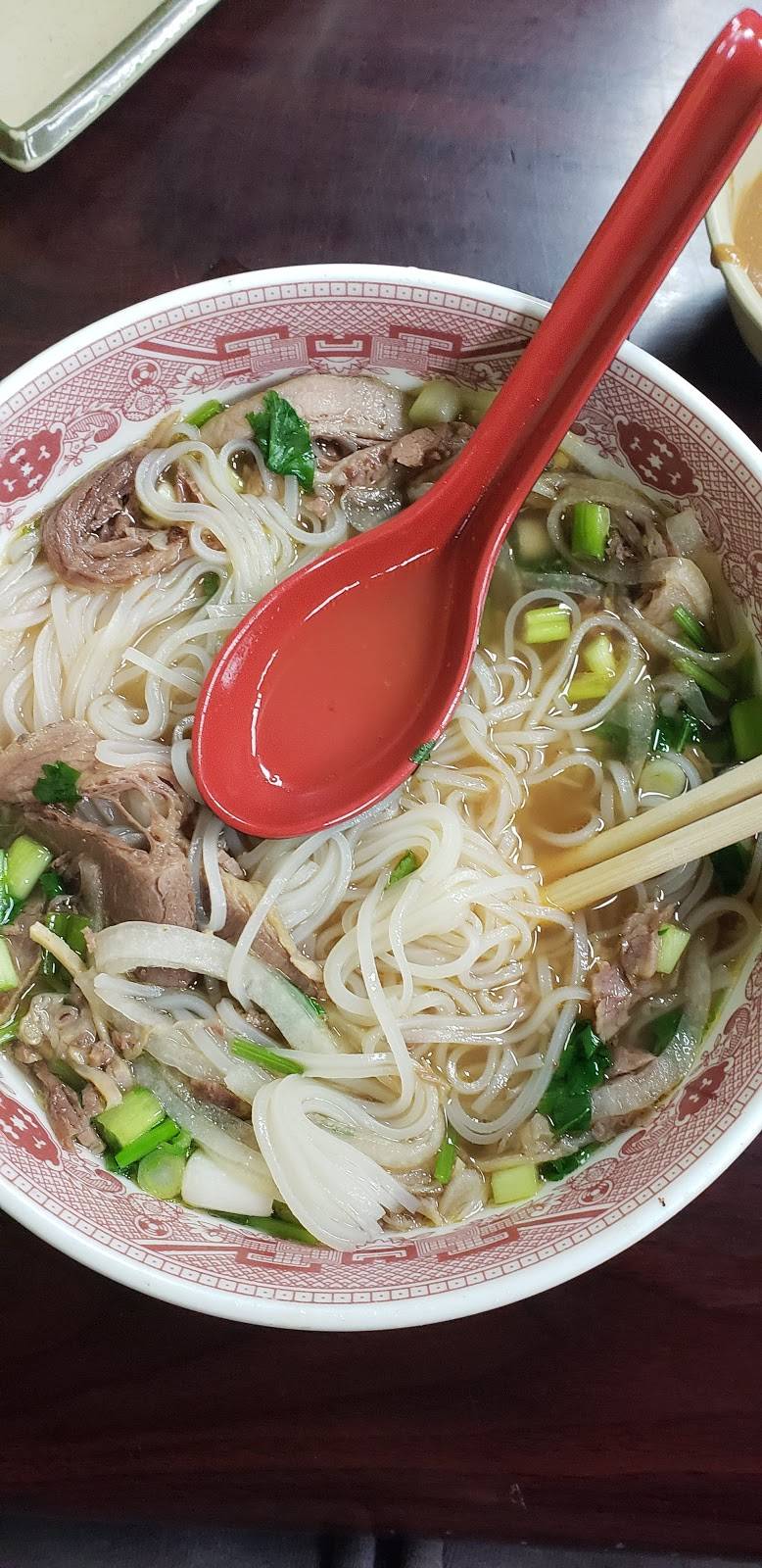 Pho Belwood | restaurant | 21520 Bear Valley Rd, Apple Valley, CA 92308, USA | 7605037009 OR +1 760-503-7009