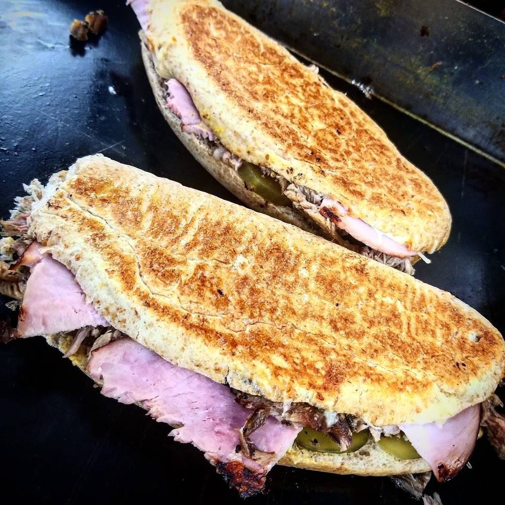 Swine and Garden | restaurant | 221 S Bell Ave, Denton, TX 76201, USA | 9724007040 OR +1 972-400-7040