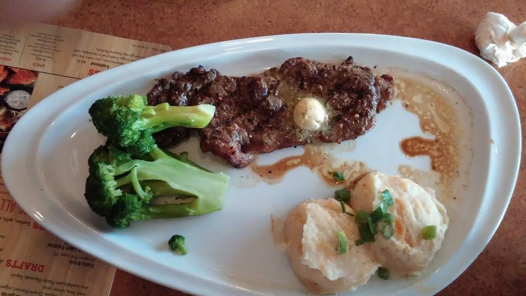 TGI Fridays | restaurant | 5 Centre Dr, Central Valley, NY 10917, USA | 8457827760 OR +1 845-782-7760