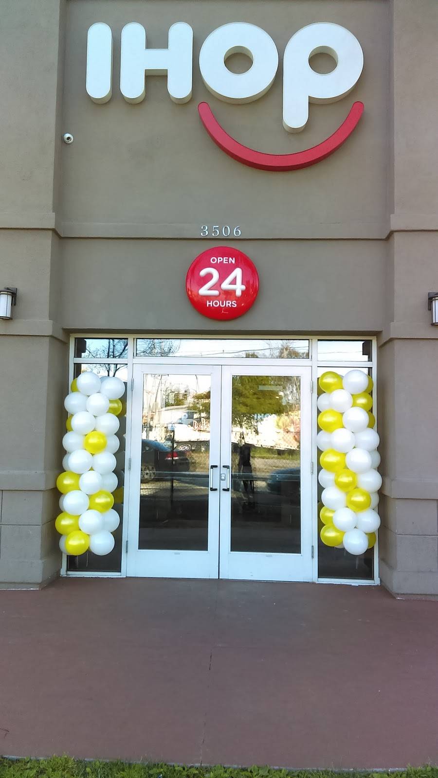 IHOP | restaurant | 3506 Rosemead Blvd, Rosemead, CA 91770, USA | 6265714467 OR +1 626-571-4467