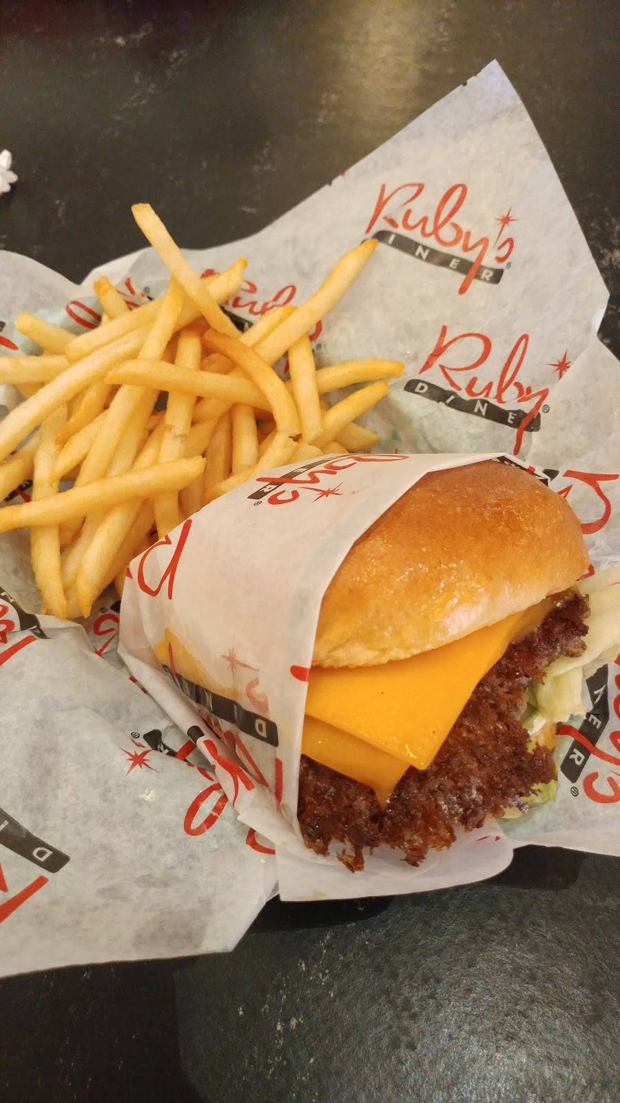 Rubys Diner | restaurant | 186 N. Atchinson St, Orange, CA 92866, USA | 7146397829 OR +1 714-639-7829