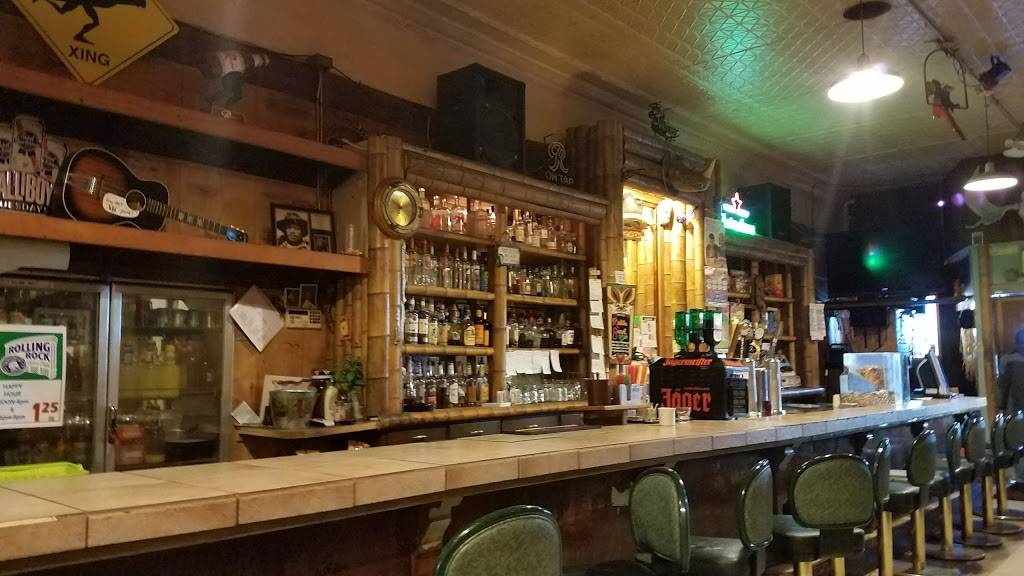 Hub Bar & Grill | restaurant | 110 S Tower Ave, Centralia, WA 98531, USA | 3607362229 OR +1 360-736-2229