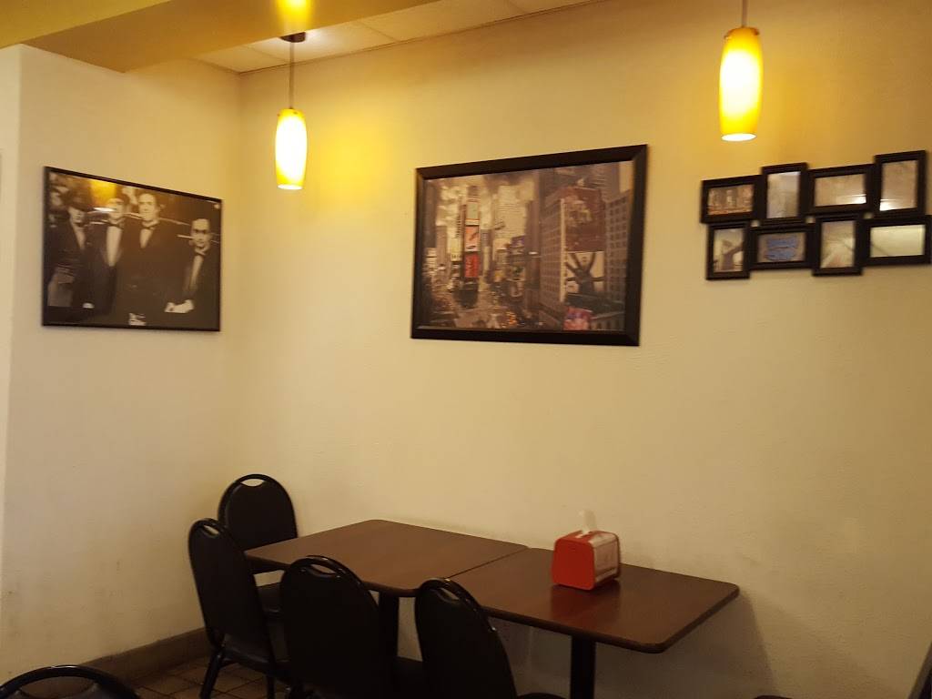 The Pizza Stop | restaurant | 131 State St, Rochester, NY 14614, USA | 5855467252 OR +1 585-546-7252