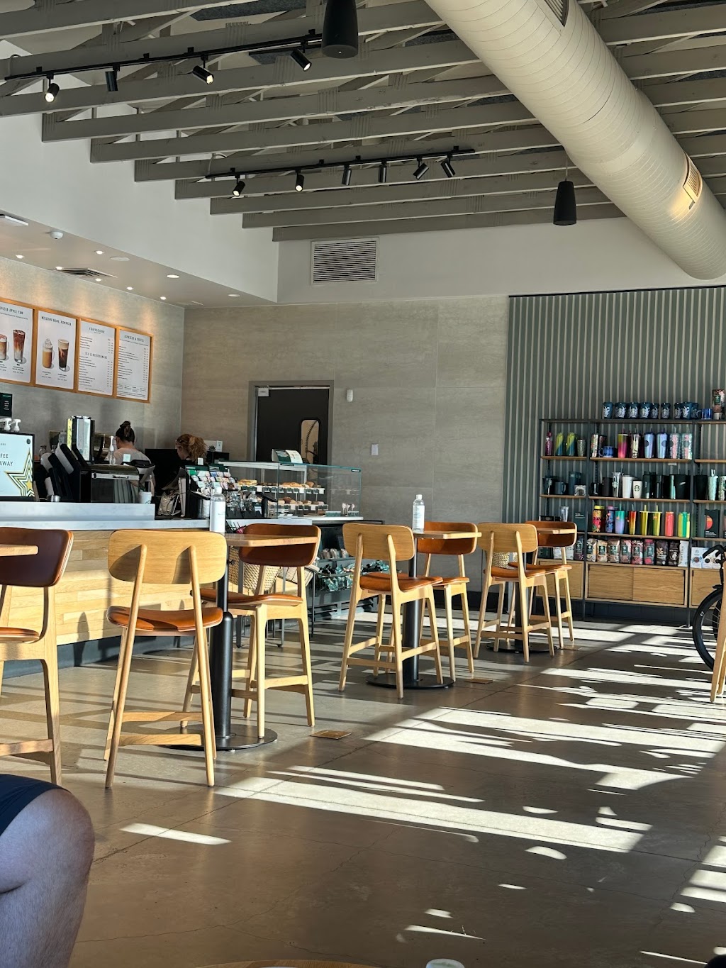 Starbucks | cafe | 7340 Crater Lake Highway, OR-62, White City, OR 97503, USA | 5416303780 OR +1 541-630-3780
