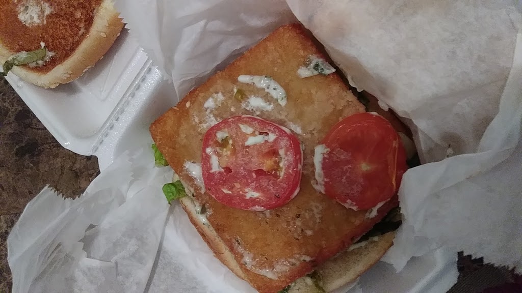 Crown Fried Chicken & Pizza | restaurant | 1147 Fulton St, Brooklyn, NY 11238, USA | 3473657746 OR +1 347-365-7746