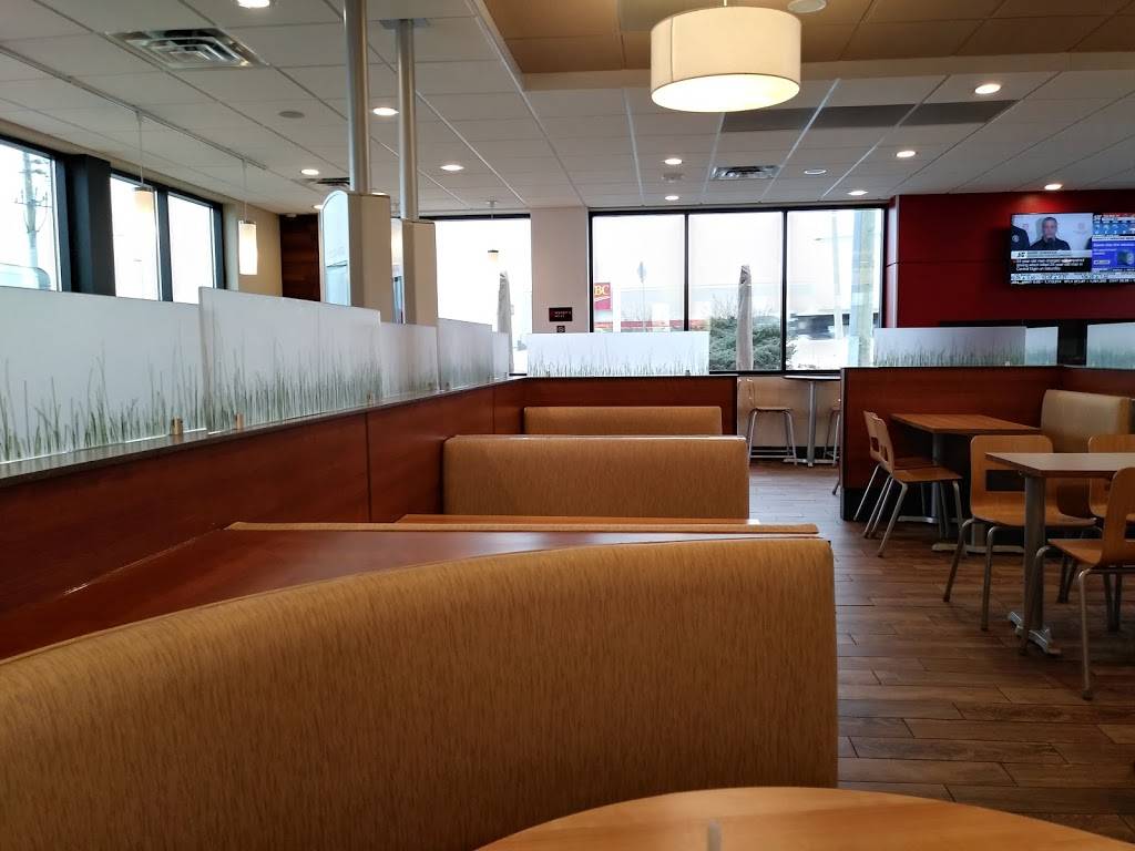 Wendys | restaurant | 560 King St N, Waterloo, ON N2L 6L3, Canada | 5197469554 OR +1 519-746-9554