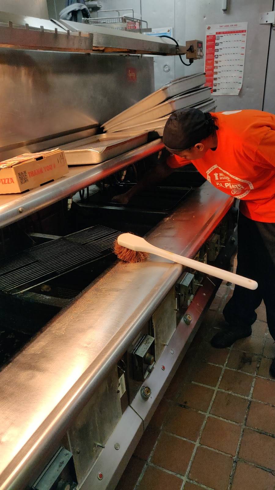 Churchs Chicken | restaurant | 6931 E Jefferson Ave, Detroit, MI 48207, USA | 3132595574 OR +1 313-259-5574