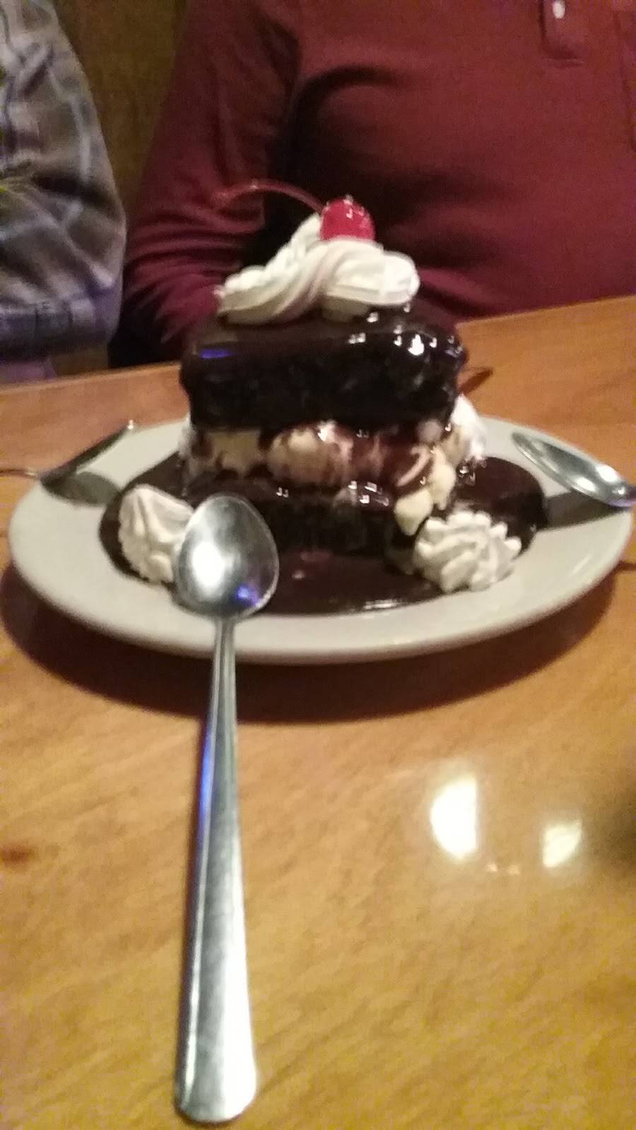 Sanford Lake Bar & Grill | restaurant | 3770 N Bailey Rd, Sanford, MI 48657, USA | 9896875620 OR +1 989-687-5620