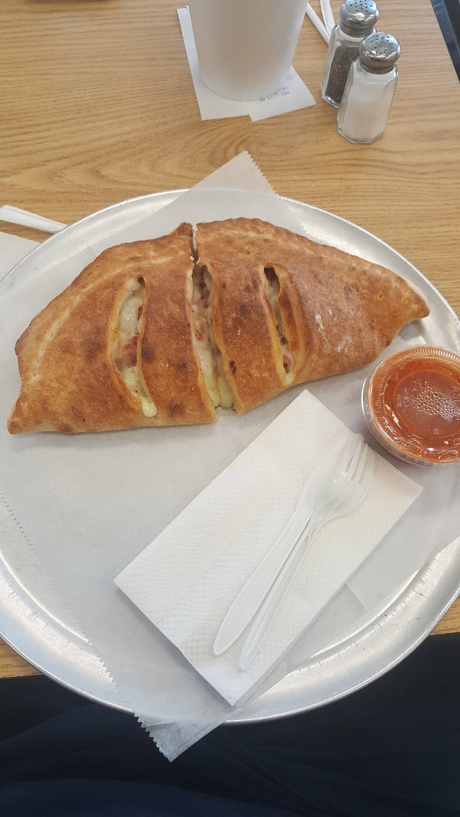 Maria Ds Sub Shop | restaurant | 111 Crain Hwy N, Glen Burnie, MD 21061, USA | 4107669850 OR +1 410-766-9850